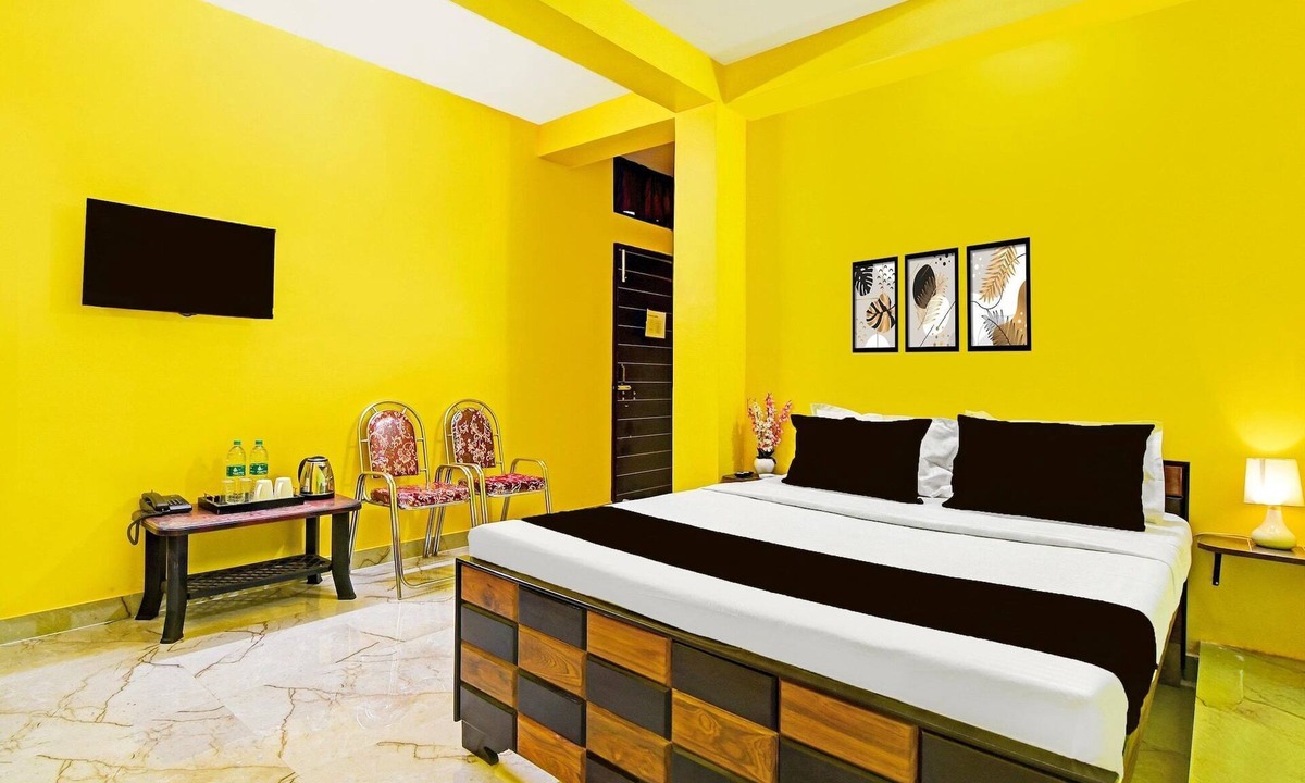 Thakurpukur House | Super Hotel O Kabardanga More Kolkata