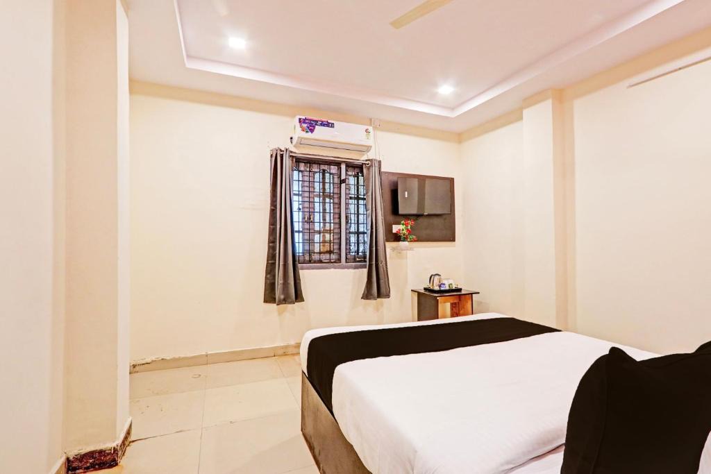 Hyderabad Hotel | Super Hotel O M&N Grand