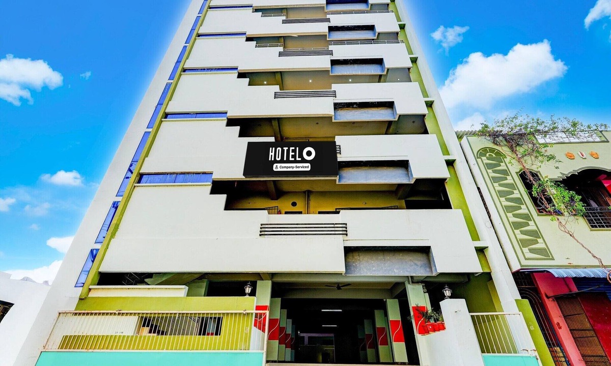 Tirupati House | Super Hotel O Tirupati Chennai