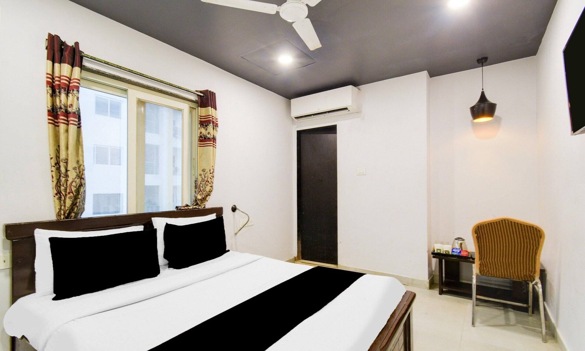 Hyderabad House | Super Townhouse Alwal Road