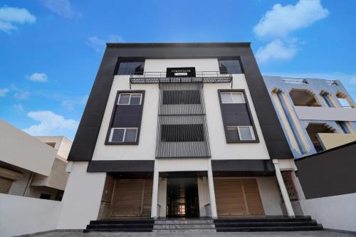 Kurnool Hotel | Super Townhouse Kurnool Bus Terminal Formerly Hotel Lakshmi Pride
