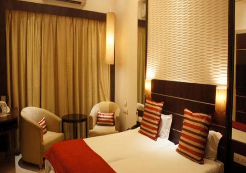 Kota Hotel | Surya Royal Hotel