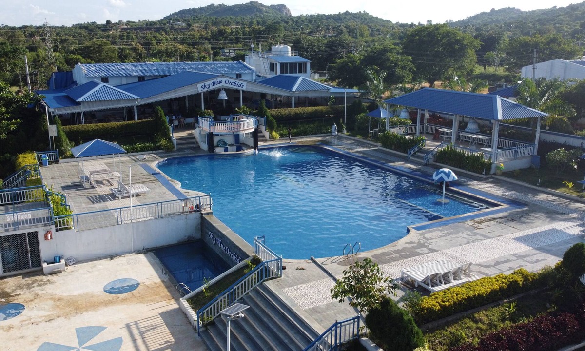 Kanakapura Hotel | SV SKY BLUE ORCHIDS