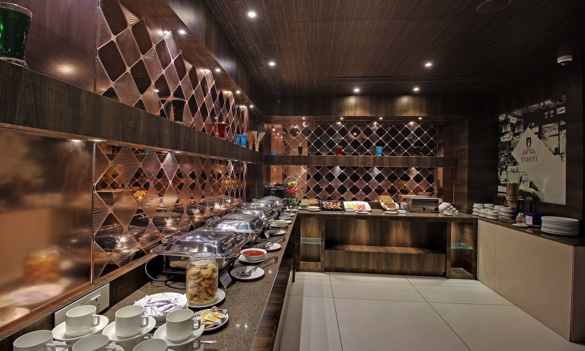 Jamnagar Hotel | SVASTI Inn Jamnagar