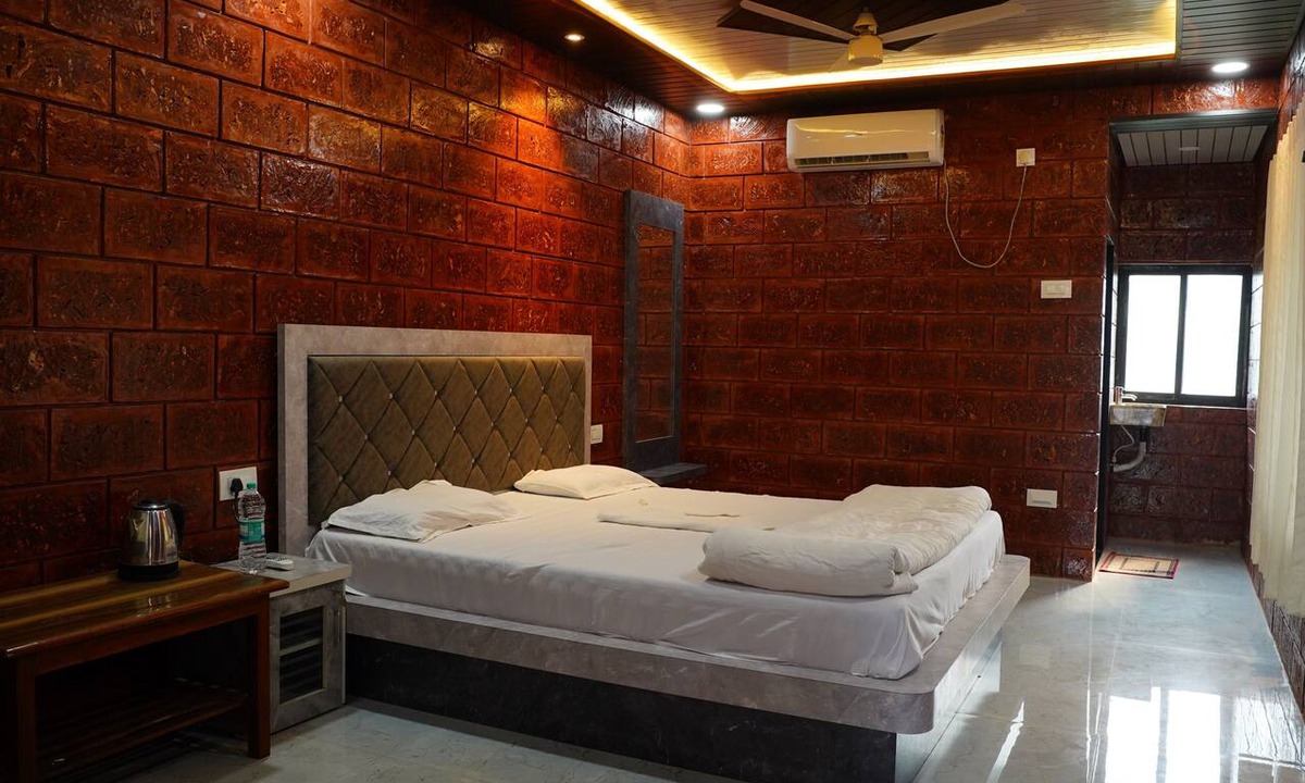 Murud Hotel | Swapnali Beach Resort