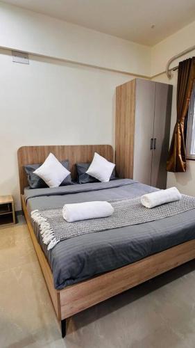 Pimpri - Chinchwad House | Swift Nest Modern AC Studio in Pimple Nilakh, Pune
