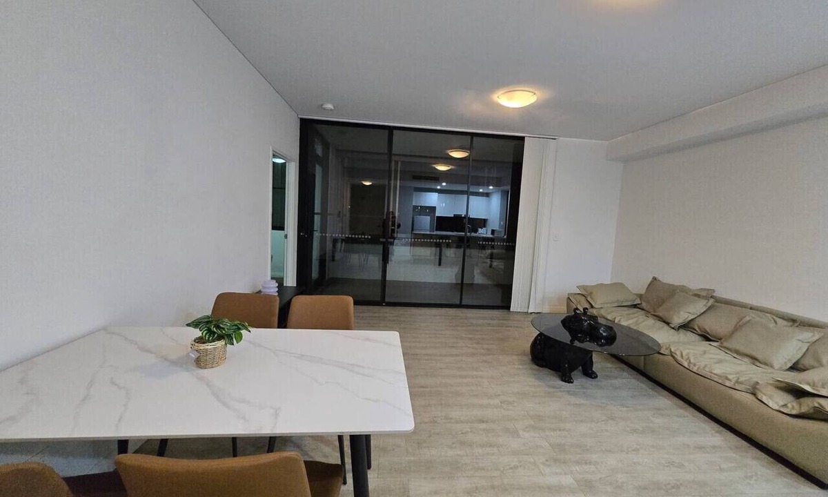 Rosebery Apartment | SYD Rosebery 2BR 034 Apt Close to CBD & Airport