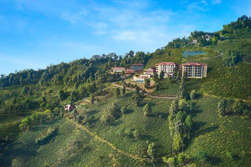 Kurseong Hotel | Taj Chia Kutir Resort & Spa Darjeeling