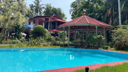Inna House | Tauro estate stay