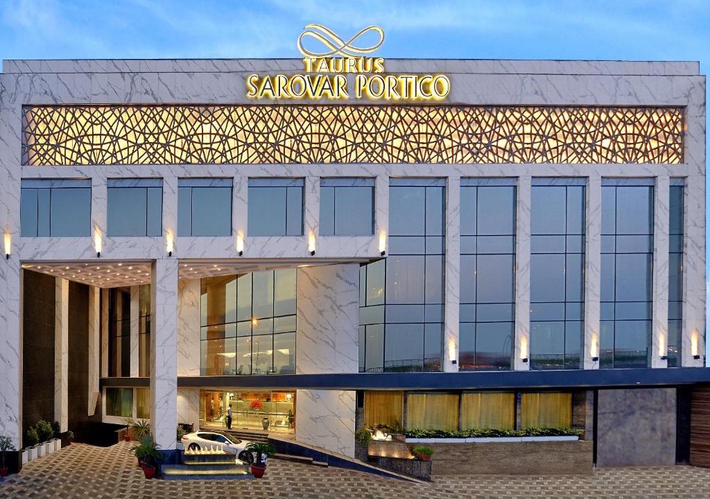 Mahipalpur Hotel | Taurus Sarovar Portico