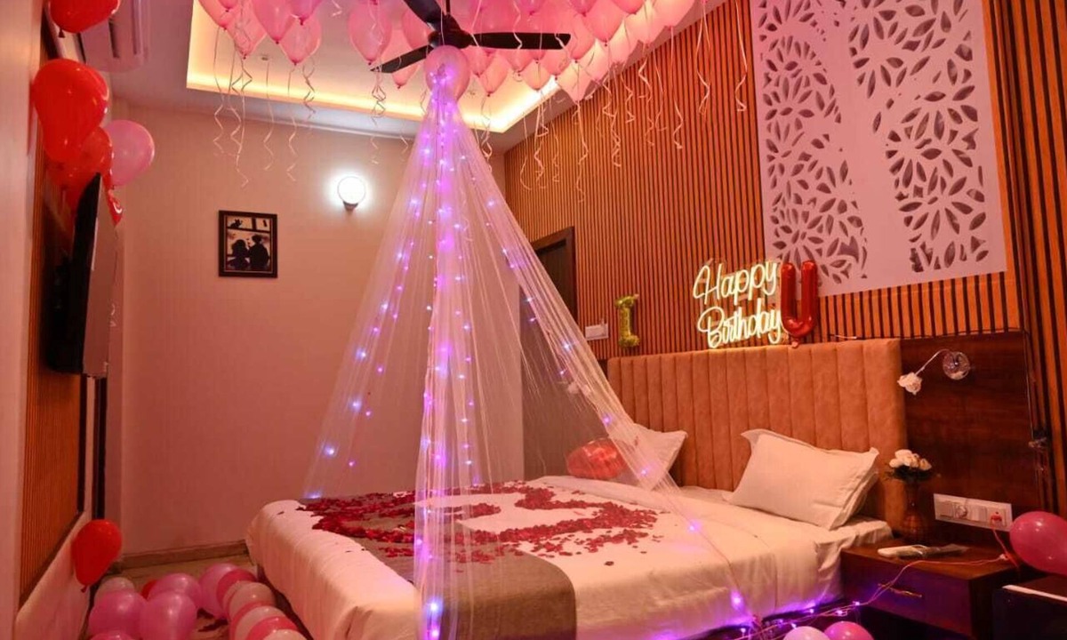 Indore Hotel | The Apple Tree Hotel