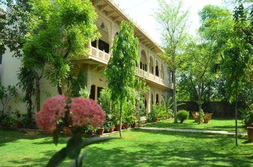 Bharatpur Resort | The Birder's Inn