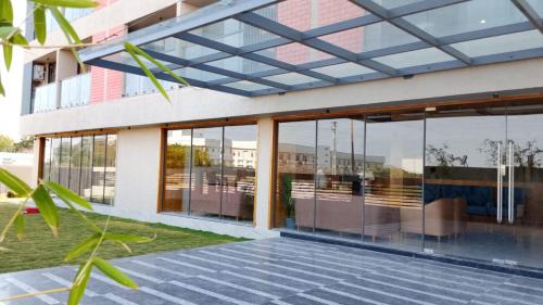 Sanand Hotel | The Blues Hotel
