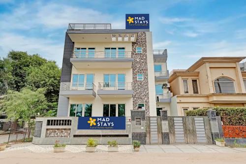 Sector 39 Hotel | The Byke Express - Medicity Pan India Pure Veg Hotel Chain