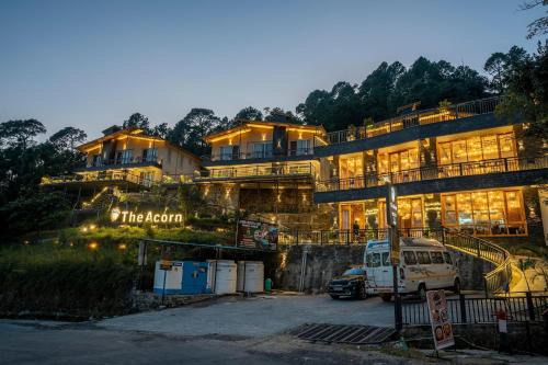 Naina Range Hotel | The Cozy Acorn Resort