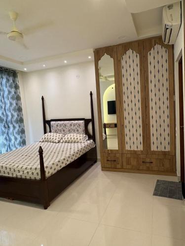 Varthur Apartment | The Cozy one - Walk to Cafés & Cinema