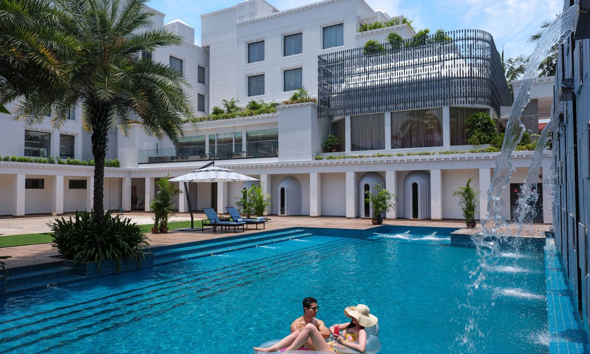 Bhubaneshwar Hotel | The Crown - IHCL SeleQtions