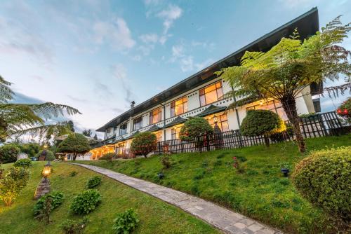 Pelling Resort | The Elgin Mount Pandim - Heritage Resort & Spa