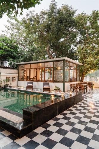 Lake Swaroop Sagar Resort | The Experience Resort-Lake Facing