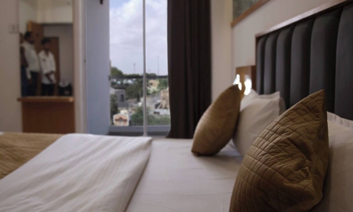 Dwarka Hotel | The Grand Shiva