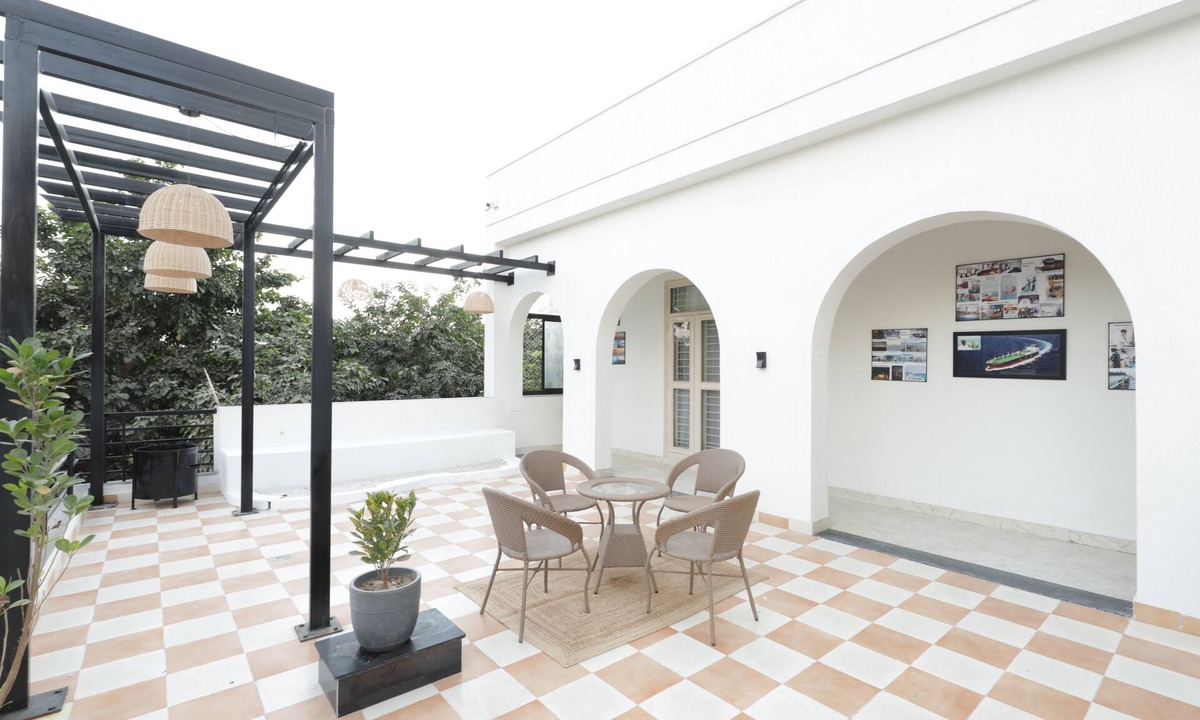 Jagatpura Villa | The Helm House By Ebony Stays – Luxury 4 BHK Villa in Jaipur with Private Pool