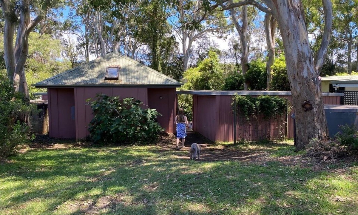 Bawley Point House | "The Hideaway", a handcrafted beach shack with modernist sensibilities.