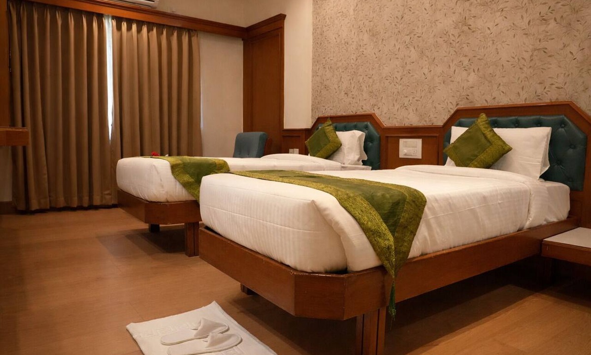 Gandhi Nagar Hotel | The Indies 365 Hotel