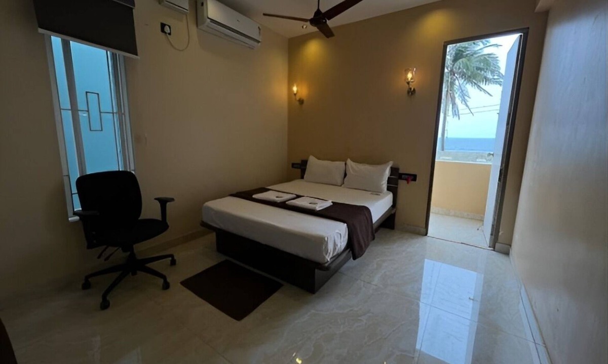Vadanemelli Hotel | The K Inn Wavefront