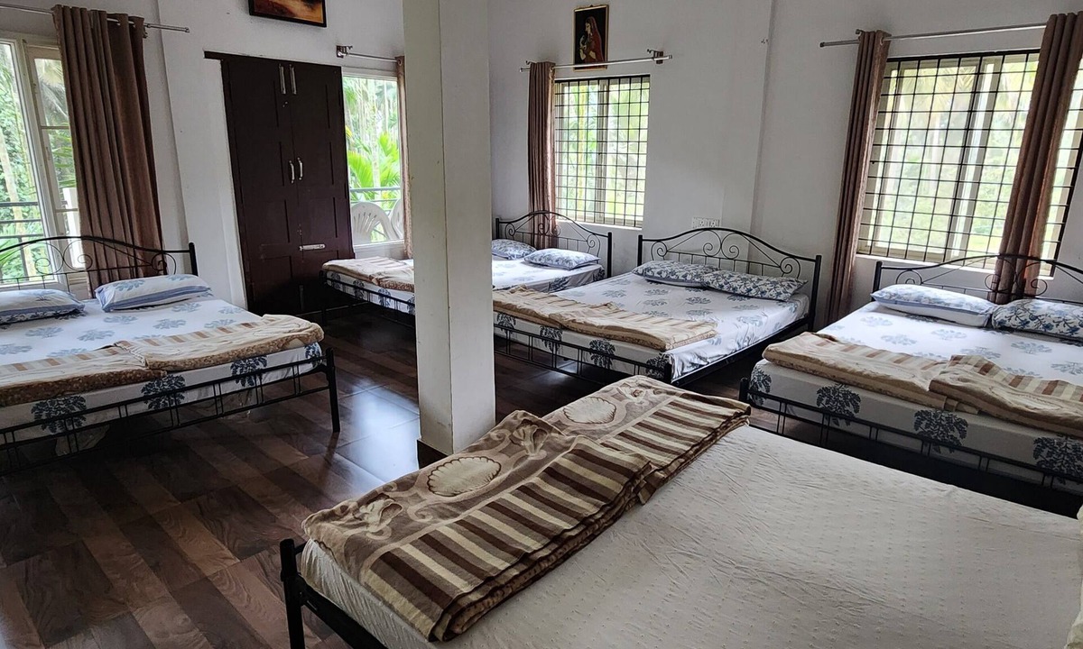 Hassan Hostel | The Karle - Hostel