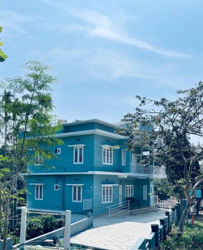Sulthan Bathery Apartment | The Karlyle Homestay
