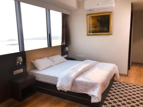 Sector V Hotel | The Lake view Hotel Salt Lake kolkata