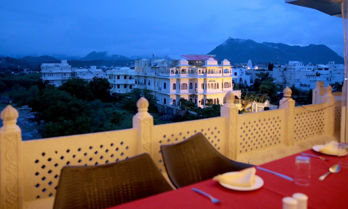 Shavri Colony Hotel | The Lake View Palace