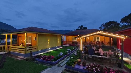 Wellington House | The Laughing Woods AC Resort