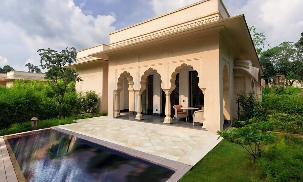 Chhatarpur Hotel | The Oberoi Rajgarh Palace, Khajuraho