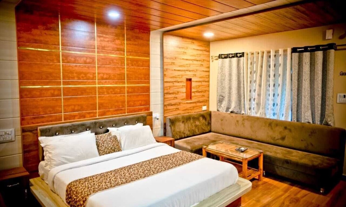 Avarghani Hotel | The Palash Vann Resort