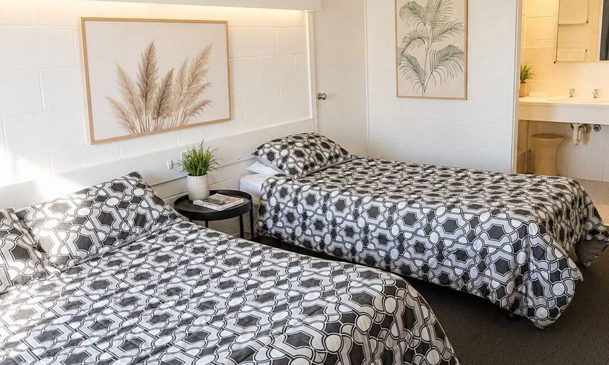 Tyabb Hotel | The Peninsula Motor Inn