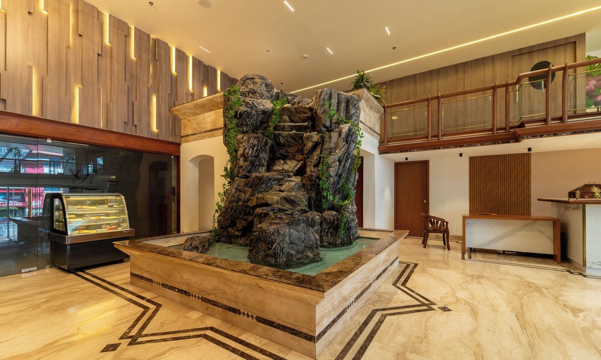 Statue Hotel | The Residency Tower