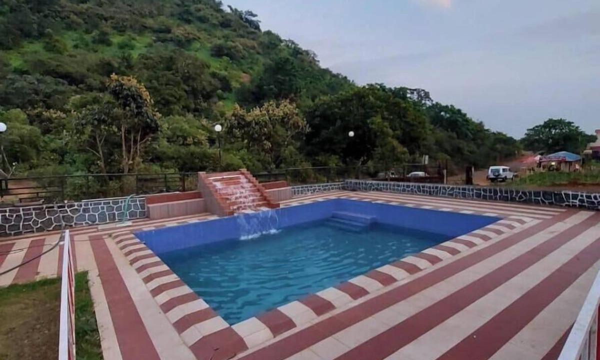 Medha Hotel | The shelar's Royal inn
