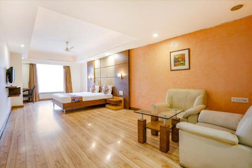 Ahmedabad Hotel | The Sky Comfort, Ahmedabad