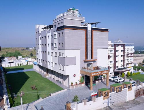 Nathdwara Hotel | The Sky Imperial - Shahi Hotels & Resort
