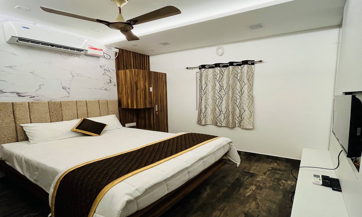 Pollachi Hotel | The Tendo Inn