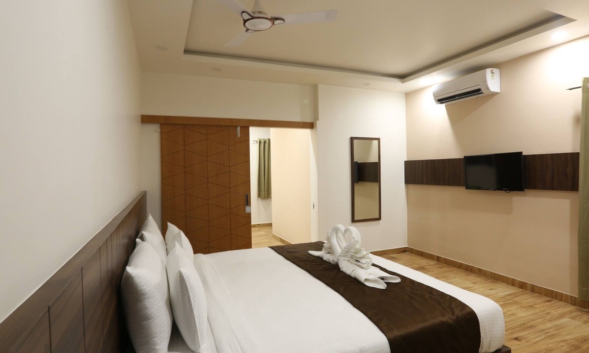 Narasapura Hotel | The Ventura Grand Hotel