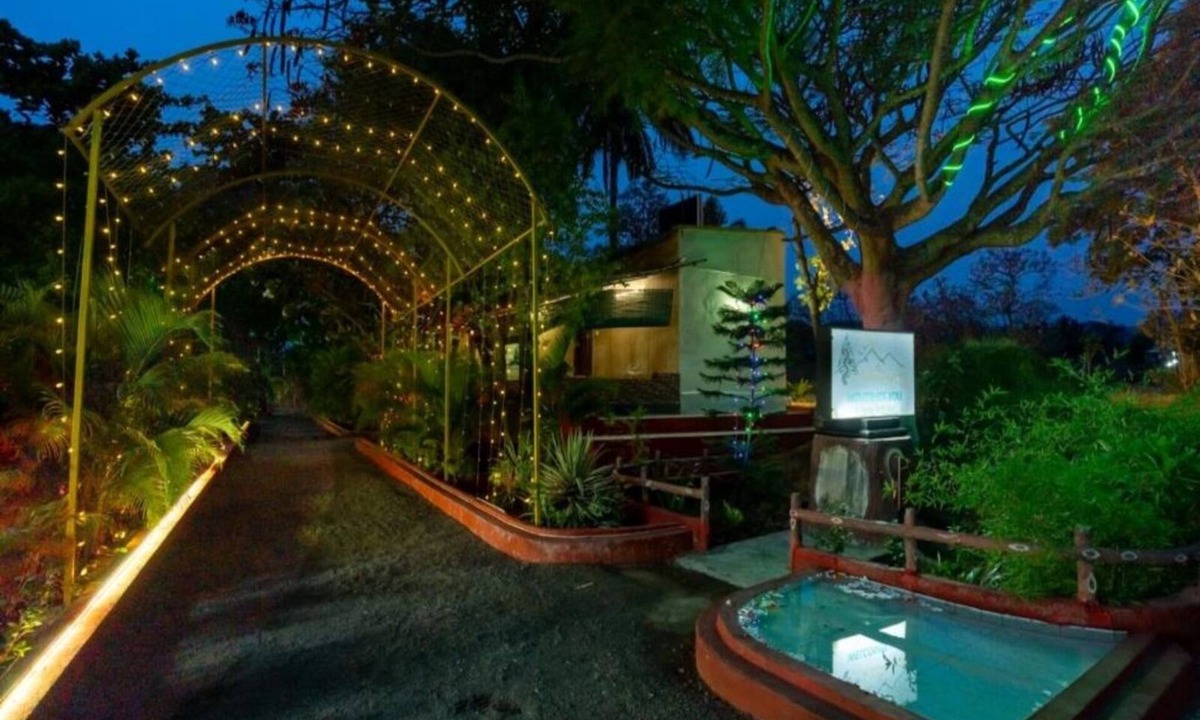 Wellington Hotel | The Whistling Pine Woods