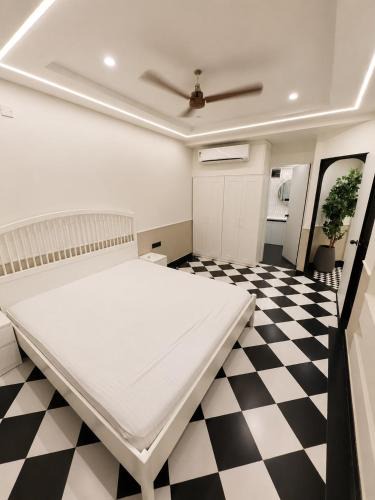 Panaji Apartment | The White Arch House in North Goa