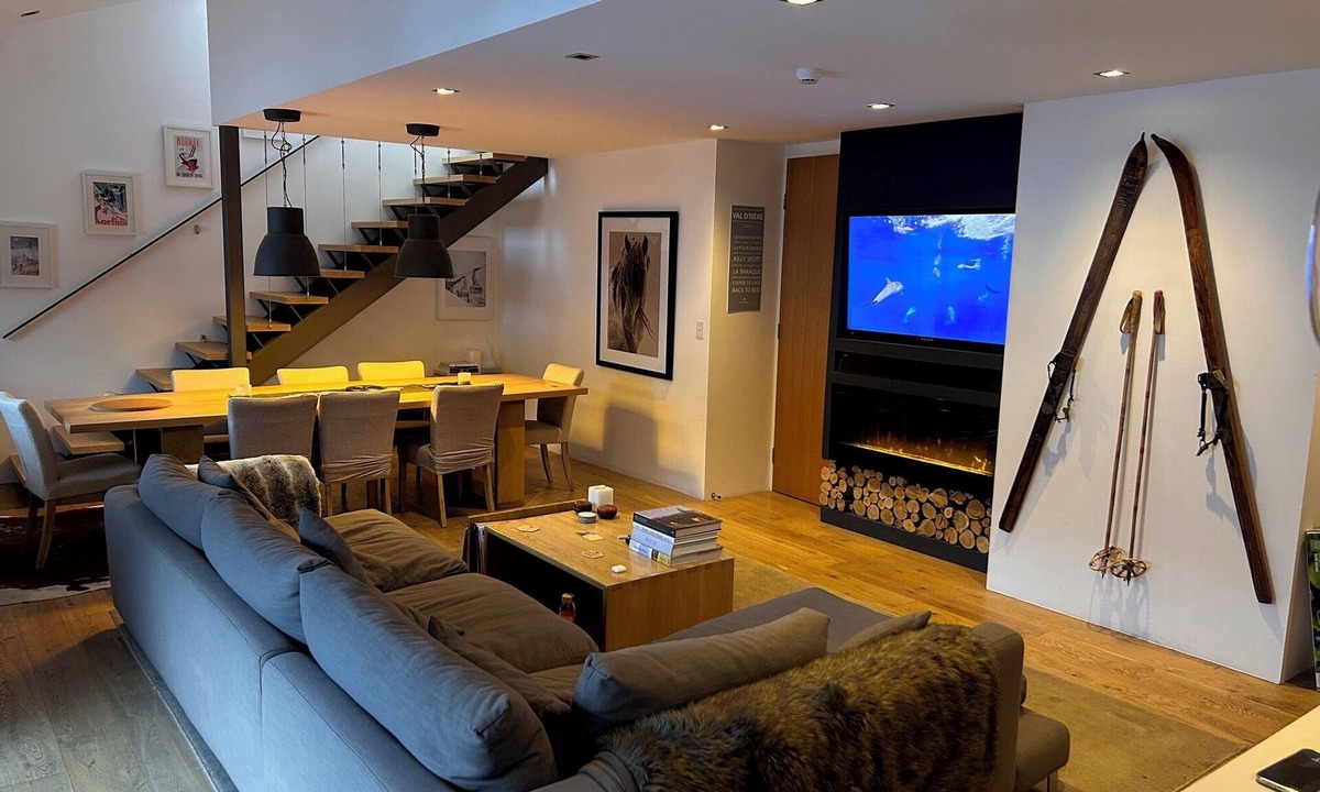 Thredbo Apartment | Thredbo Penthouse Aprmt (suitable for 2 families) Central Village Location