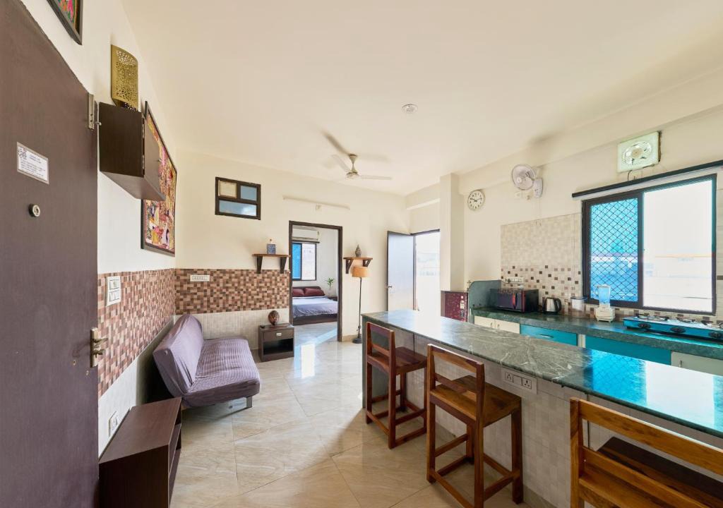 Lake Swaroop Sagar Apartment | TicAna Apartments with all amenities lake view & terrace garden Ac Kitchen wifi