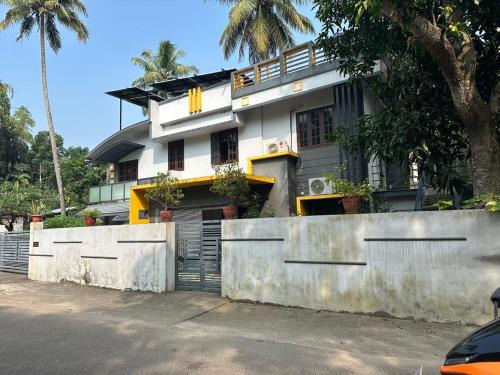Kayamkulam Apartment | TKM Homestay