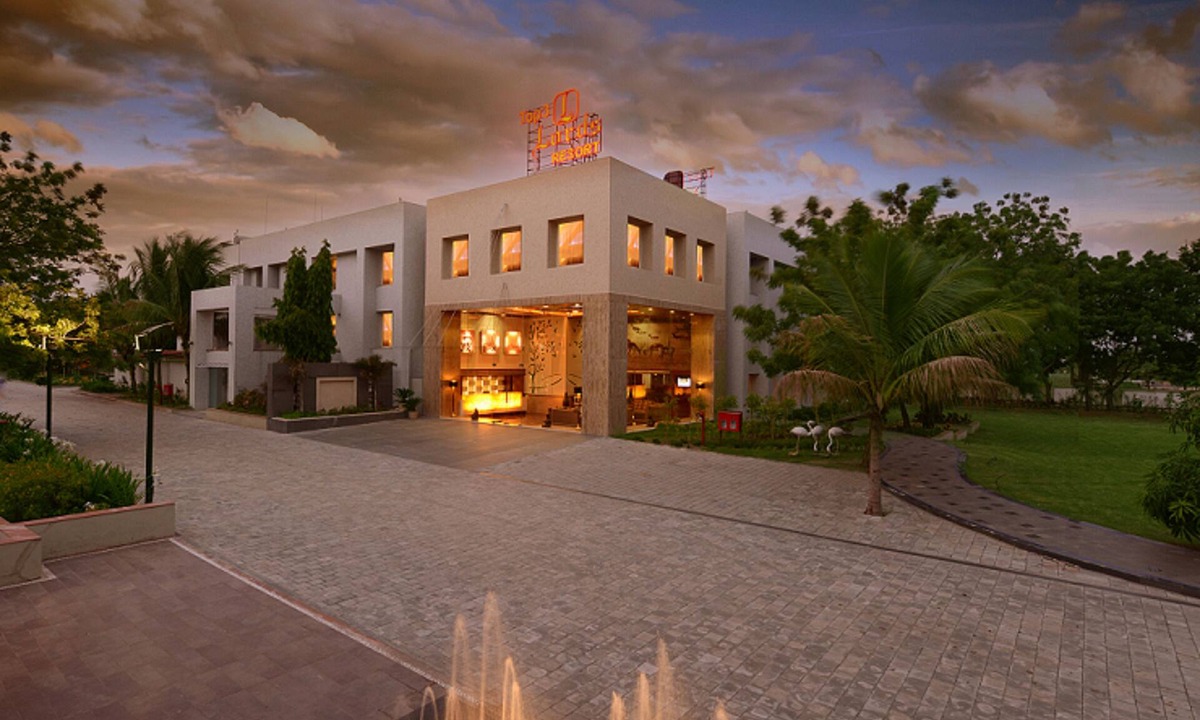 Bhavnagar Hotel | Top3 Lords Resort Bhavnagar