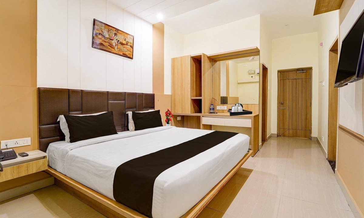 Dindigul House | Townhouse Dindigul Rock Fort Ramora Grand