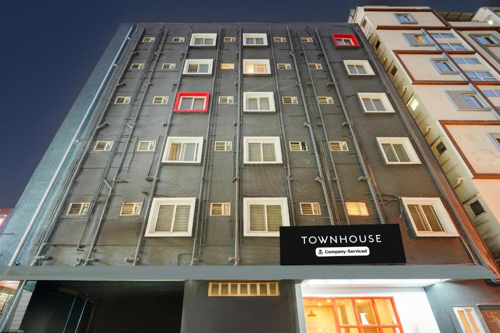 Bellandur Hotel | Townhouse Karmelaram Railway Station Sarjapur